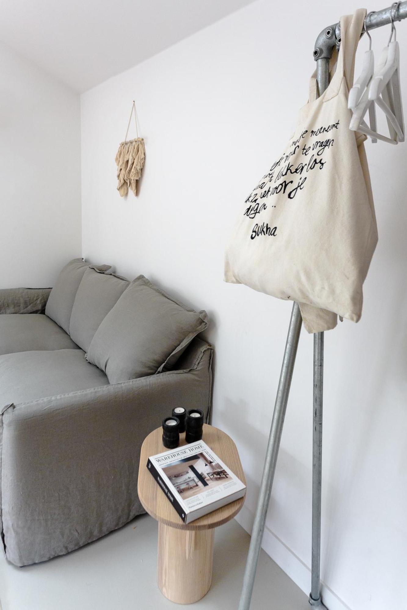 Pyla: Creative 200 M From The *